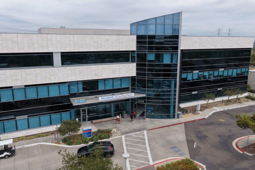 2125-palomar-ucsd-health-escondido-building